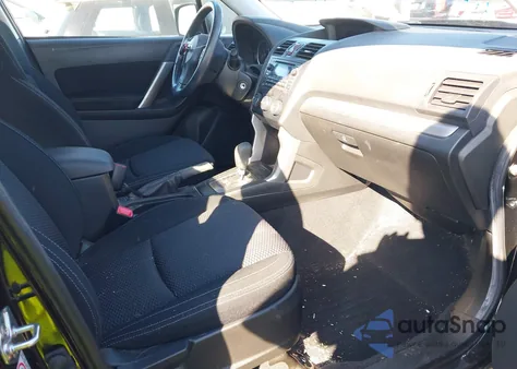 2014 Subaru Forester 2.5I z USA, uszkodzony, nr VIN JF2SJAAC8EH456021